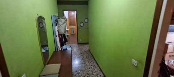 8-salle Villa à Valle Salimbene, Italy No. 142251 12