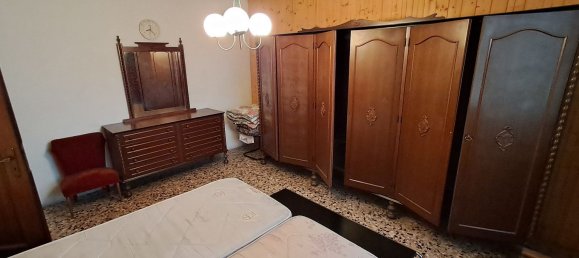 8-salle Villa à Valle Salimbene, Italy No. 142251 37