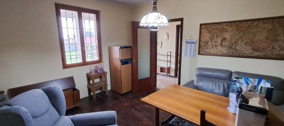 8-salle Villa à Valle Salimbene, Italy No. 142251 26