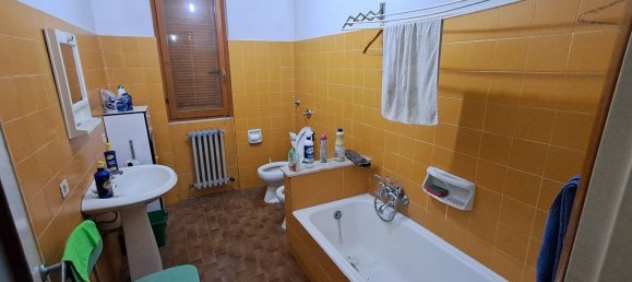 8-salle Villa à Valle Salimbene, Italy No. 142251 20