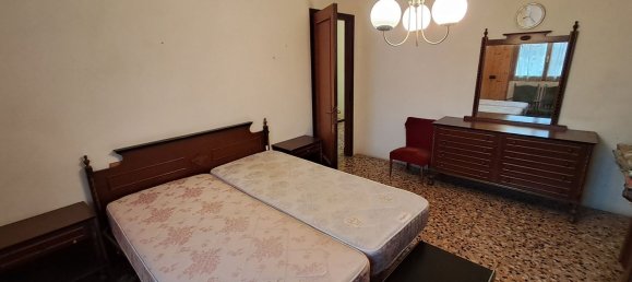 8-salle Villa à Valle Salimbene, Italy No. 142251 36