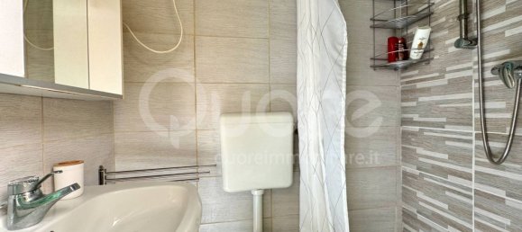 3 bedrooms Apartment in Udine, Italy No. 376809 9