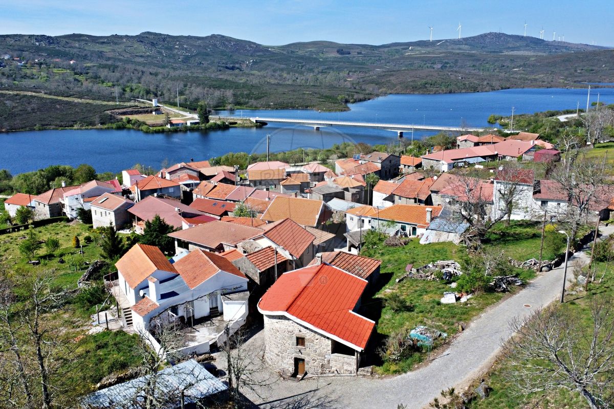 Дом с 2 спальнями в Ламегу, Португалия № 16480