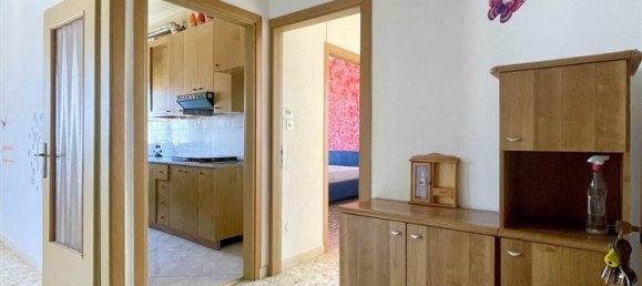 3 rooms Apartment in Borgo Virgilio, Italy No. 228678 4