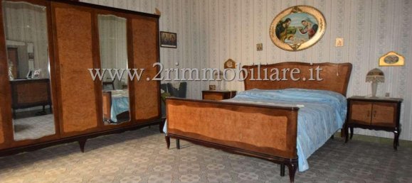 Дом с 10 комнатами в Мадзара дель Валло, Италия № 154929 20