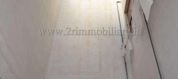 Дом с 10 комнатами в Мадзара дель Валло, Италия № 154929 7