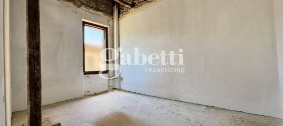 3 bedrooms Apartment in Florence, Italy No. 265842 8
