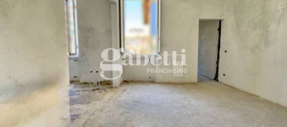 3 bedrooms Apartment in Florence, Italy No. 265842 3