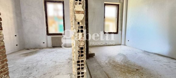 3 bedrooms Apartment in Florence, Italy No. 265842 7