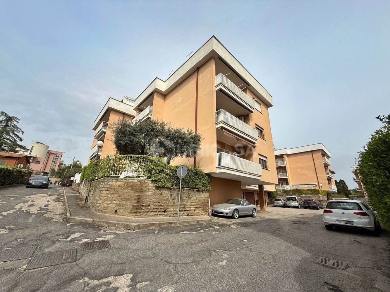 4 bedrooms Apartment in Velletri, Italy No. 376865