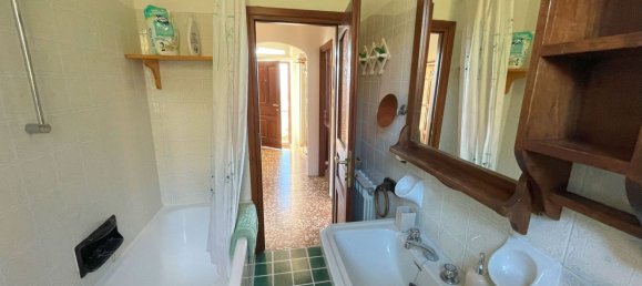 Дом с 4 комнатами в Чентро Валле Интельви, Италия № 172528 36