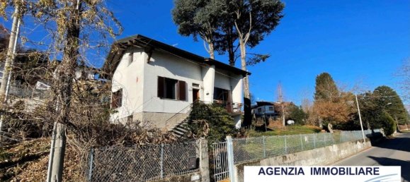 Дом с 4 комнатами в Чентро Валле Интельви, Италия № 172528 4