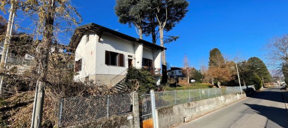 Дом с 4 комнатами в Чентро Валле Интельви, Италия № 172528 5