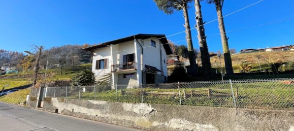 Дом с 4 комнатами в Чентро Валле Интельви, Италия № 172528 3