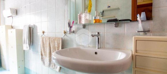 2 Schlafzimmer Wohnung in Naples, Italy, Nr. 31589 14