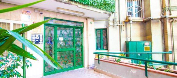 2 Schlafzimmer Wohnung in Naples, Italy, Nr. 31589 20