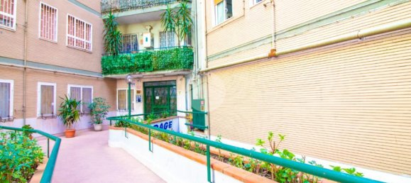 2 Schlafzimmer Wohnung in Naples, Italy, Nr. 31589 21