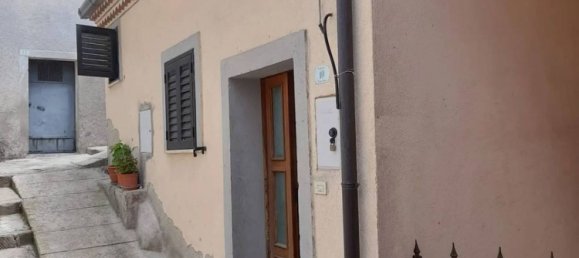 5 rooms Apartment in Abriola, Italy No. 111468 11