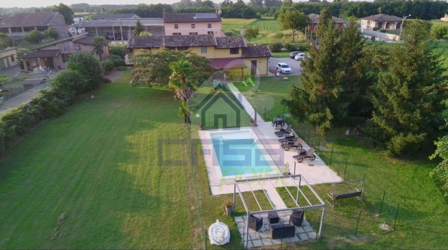 Вилла с 9 комнатами в Габбьонета Бинануова, Италия № 108550