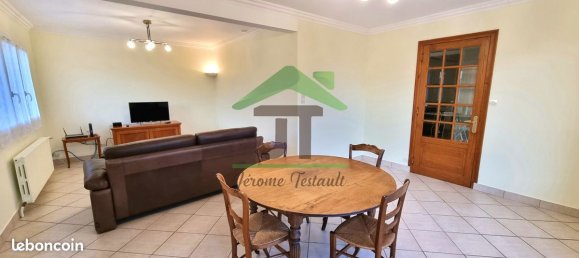 Casa de 4 dormitorios en Patay, France No. 83270 17