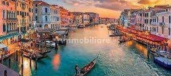 3 rooms Commercial property in Venice, Italy No. 61518 20