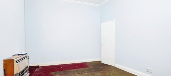 4 bedrooms House in London, United Kingdom No. 6316 4