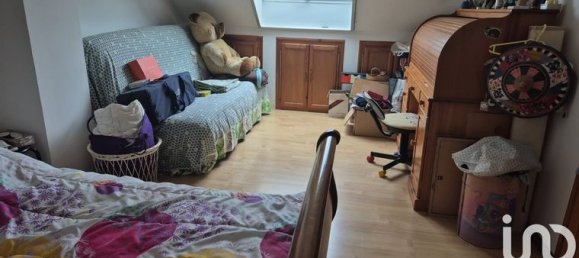 Casa de 4 dormitorios en Courcelles-les-Lens, France No. 313000 3