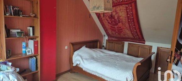 Casa de 4 dormitorios en Courcelles-les-Lens, France No. 313000 2