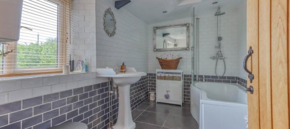 4 bedrooms House in Taunton, United Kingdom No. 13560 38