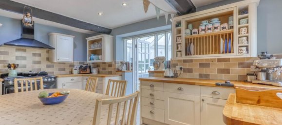 4 bedrooms House in Taunton, United Kingdom No. 13560 5