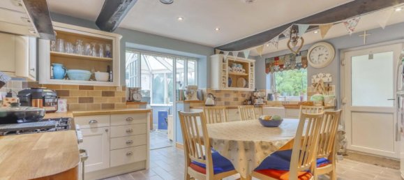 4 bedrooms House in Taunton, United Kingdom No. 13560 2