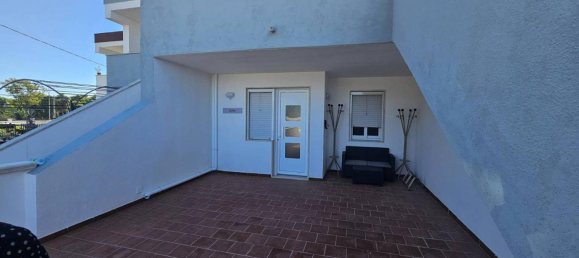 3-salle Appartement à Ugento, Italy No. 76041 15