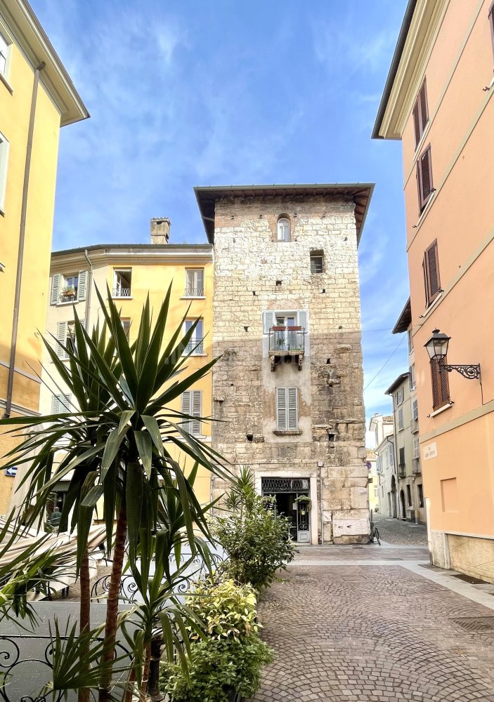 2-salle Maison à Brescia, Italy No. 79996