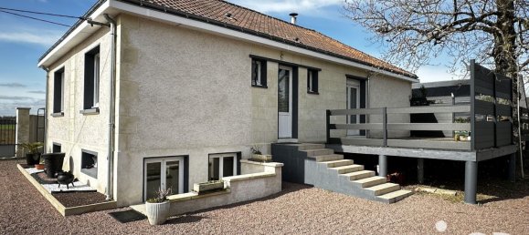 4 Schlafzimmer Haus in Savigne-sur-Lathan, France, Nr. 71385 18