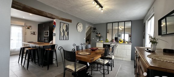 4 Schlafzimmer Haus in Savigne-sur-Lathan, France, Nr. 71385 2