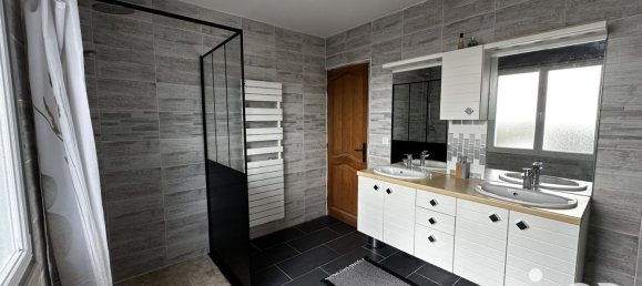 4 Schlafzimmer Haus in Savigne-sur-Lathan, France, Nr. 71385 11