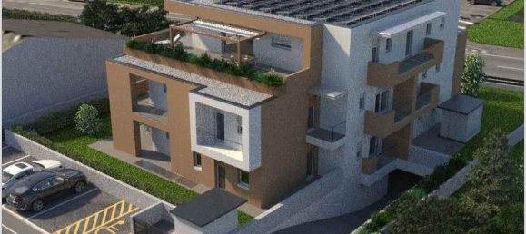 5-Zimmer Penthouse in Paese, Italy, Nr. 25803 10