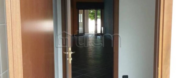 97m² Commercial property in Vanzago, Italy No. 15747 5