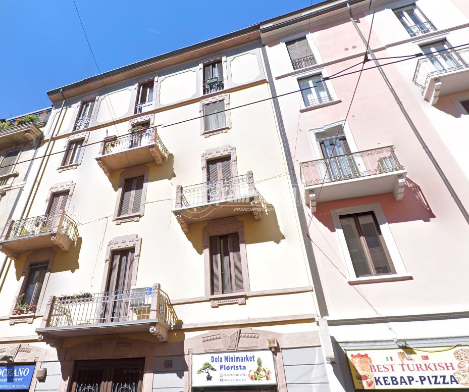 2 rooms Apartment in Milan, Italy No. 274445