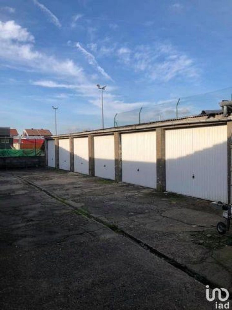  محل تجاري في Villerupt, France 15متر مربع رقم 18074