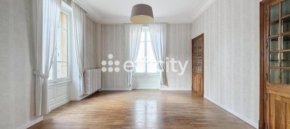 6 bedrooms House in Vif, France No. 295476 4