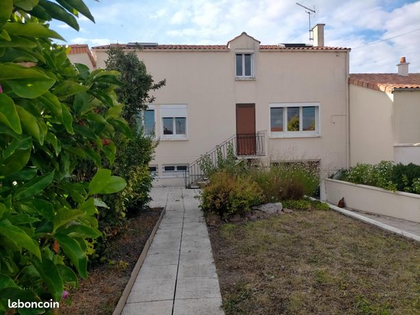 Casa de 5 dormitorios en Loudun, France No. 315065