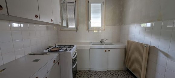 Casa de 5 dormitorios en Loudun, France No. 315065 3