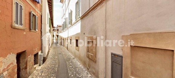 Propiedad comercial de 3 habitaciónes en Foligno, Italy No. 169881 9