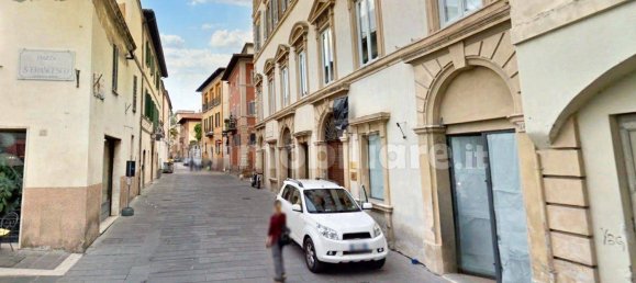 Propiedad comercial de 3 habitaciónes en Foligno, Italy No. 169881 10