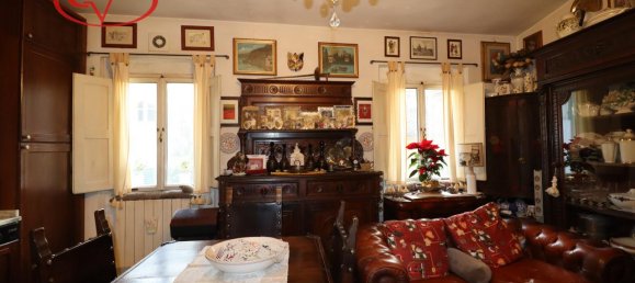 3 rooms Apartment in Montevarchi, Italy No. 230619 5