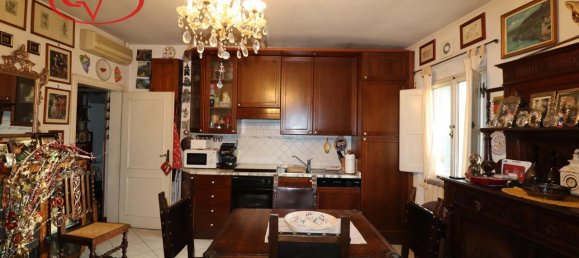 3 rooms Apartment in Montevarchi, Italy No. 230619 3