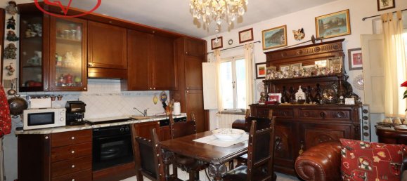 3 rooms Apartment in Montevarchi, Italy No. 230619 6