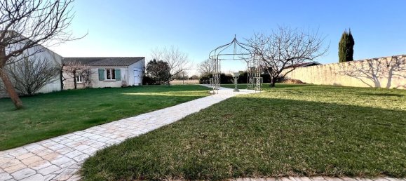 6 Schlafzimmer Haus in Surgeres, France, Nr. 342327 4