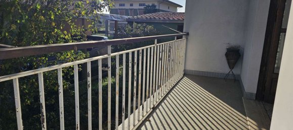 6 rooms House in Vigliano Biellese, Italy No. 58390 15